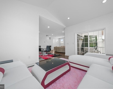 4 William Boyer Drive - Photo Thumbnail 20