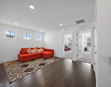 4 William Boyer Drive - Photo Thumbnail 31