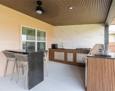 123 Stellamar Dr - Photo Thumbnail 23