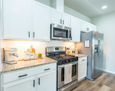 123 Stellamar Dr - Photo Thumbnail 12