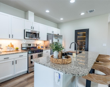 123 Stellamar Dr - Photo Thumbnail 13