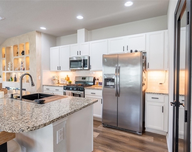 123 Stellamar Dr - Photo Thumbnail 9