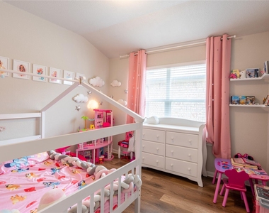 123 Stellamar Dr - Photo Thumbnail 17