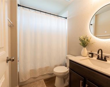 123 Stellamar Dr - Photo Thumbnail 16