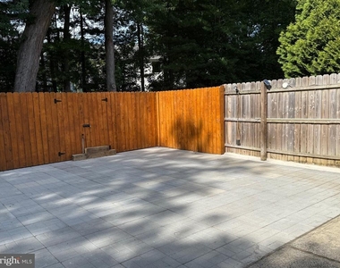 2 Lafayette Lane - Photo Thumbnail 20
