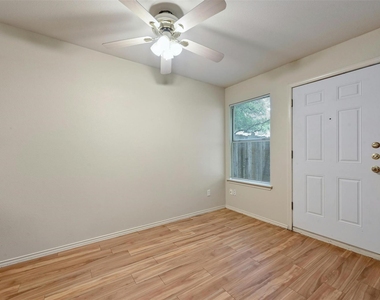 9602 Nightjar Dr - Photo Thumbnail 9