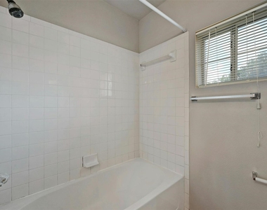9602 Nightjar Dr - Photo Thumbnail 18