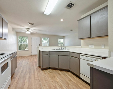 9602 Nightjar Dr - Photo Thumbnail 11
