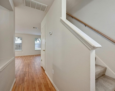 9602 Nightjar Dr - Photo Thumbnail 3