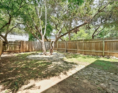9602 Nightjar Dr - Photo Thumbnail 21