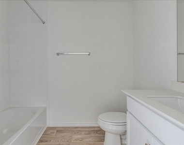 173 Balmorehea St - Photo Thumbnail 22