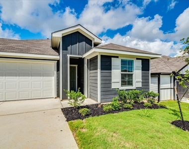 173 Balmorehea St - Photo Thumbnail 5