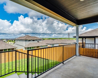 173 Balmorehea St - Photo Thumbnail 24