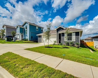173 Balmorehea St - Photo Thumbnail 3