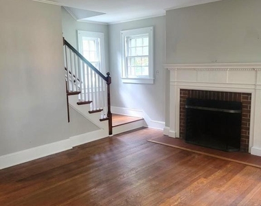 905 Evergreen Avenue - Photo Thumbnail 7