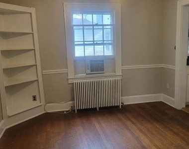 905 Evergreen Avenue - Photo Thumbnail 11