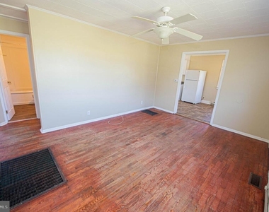 602 E Main Street - Photo Thumbnail 21