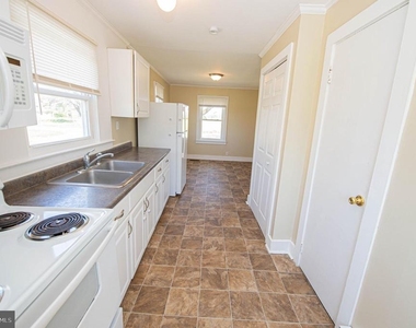 602 E Main Street - Photo Thumbnail 33