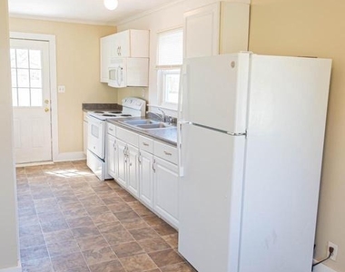 602 E Main Street - Photo Thumbnail 30