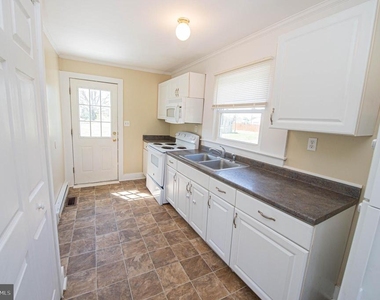 602 E Main Street - Photo Thumbnail 31