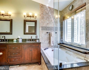 7829 Quill Point Drive - Photo Thumbnail 8