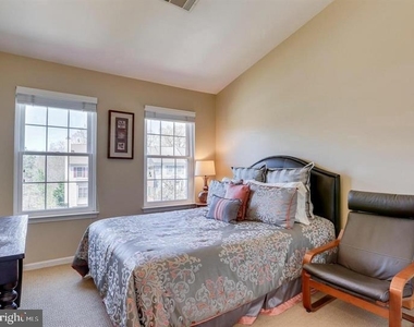 7829 Quill Point Drive - Photo Thumbnail 11