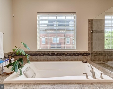 510 Overlook Park Drive - Photo Thumbnail 41