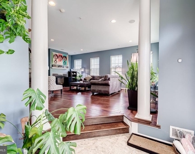 510 Overlook Park Drive - Photo Thumbnail 5