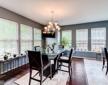 510 Overlook Park Drive - Photo Thumbnail 17