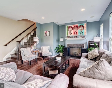 510 Overlook Park Drive - Photo Thumbnail 13