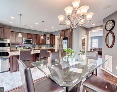 510 Overlook Park Drive - Photo Thumbnail 22
