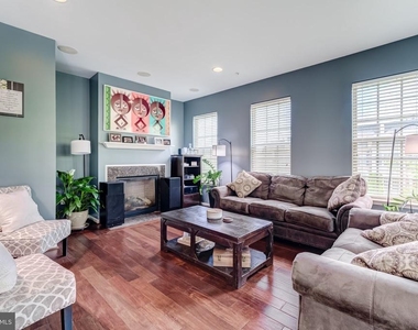 510 Overlook Park Drive - Photo Thumbnail 10