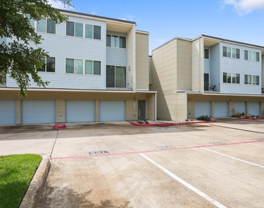 604 N Bluff Dr - Photo Thumbnail 24