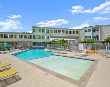 604 N Bluff Dr - Photo Thumbnail 28