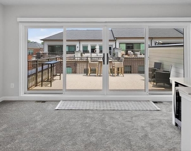 612 Leigh - Photo Thumbnail 48