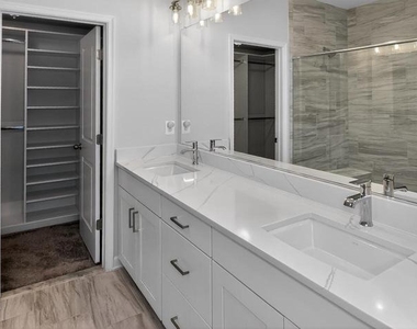 612 Leigh - Photo Thumbnail 42