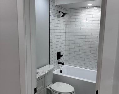 7506 Wellesley Drive - Photo Thumbnail 11