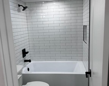 7506 Wellesley Drive - Photo Thumbnail 10
