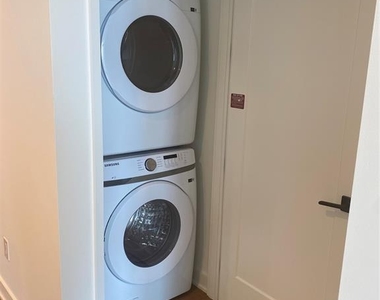 84 East Ave - Photo Thumbnail 31