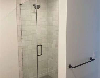84 East Ave - Photo Thumbnail 29