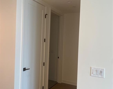 84 East Ave - Photo Thumbnail 28