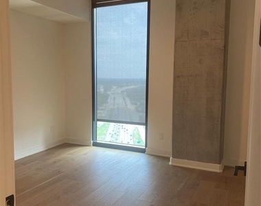 84 East Ave - Photo Thumbnail 26