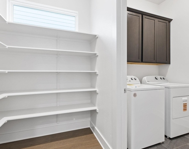 1531 N Red Bud Ln - Photo Thumbnail 12