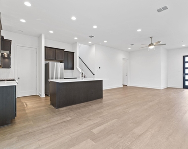 1531 N Red Bud Ln - Photo Thumbnail 7