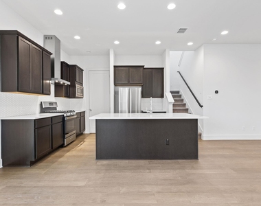 1531 N Red Bud Ln - Photo Thumbnail 8