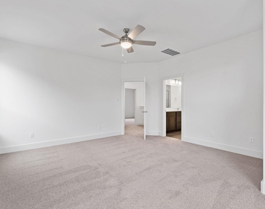 1531 N Red Bud Ln - Photo Thumbnail 18