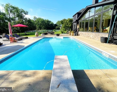 13209 Lantern Hollow Drive - Photo Thumbnail 10