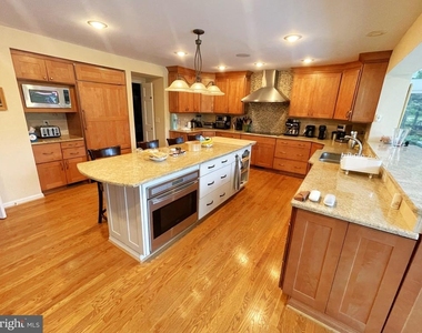 13209 Lantern Hollow Drive - Photo Thumbnail 59