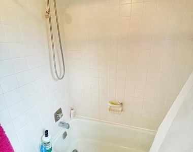 13209 Lantern Hollow Drive - Photo Thumbnail 28