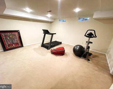13209 Lantern Hollow Drive - Photo Thumbnail 38